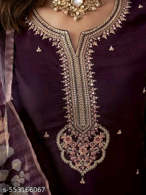 Charvi Sensational Women Kurta Sets