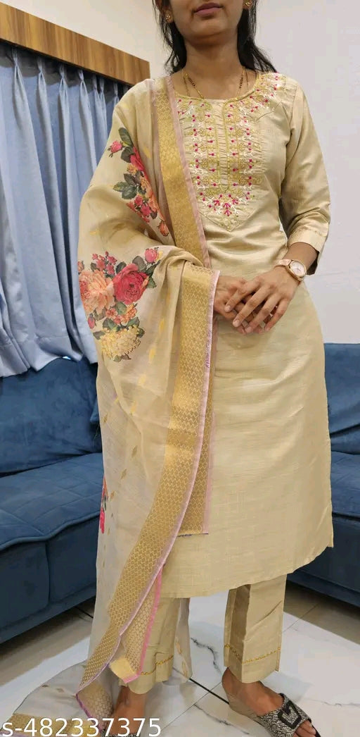 Charvi Superior Women Dupatta Sets